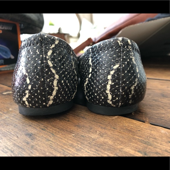 TORY BURCH REVA Snake Ballerina Flats size 8 - Picture 5 of 8